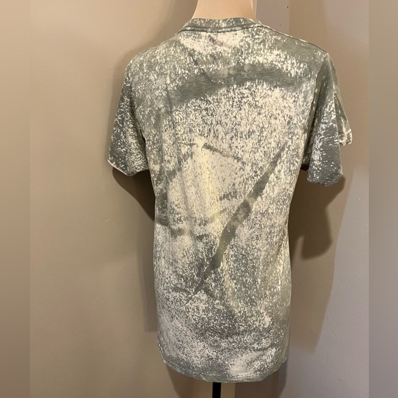 Raisin Arrows Western Graphic Stylish Tee, size Medium - Picture 3 of 7